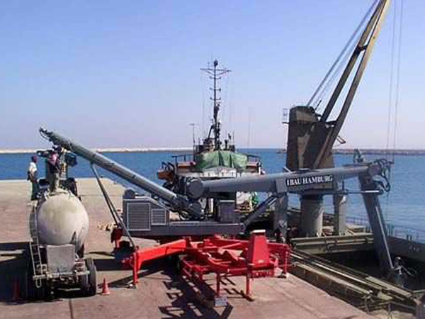 小型移動式卸船機(jī)